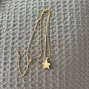 Gold Star Pendant Necklace